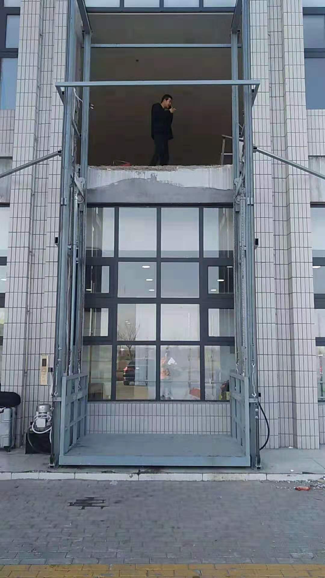 hth下载app:老小区加装电梯1、2楼死活不同意新规出台后他们却抢着签字